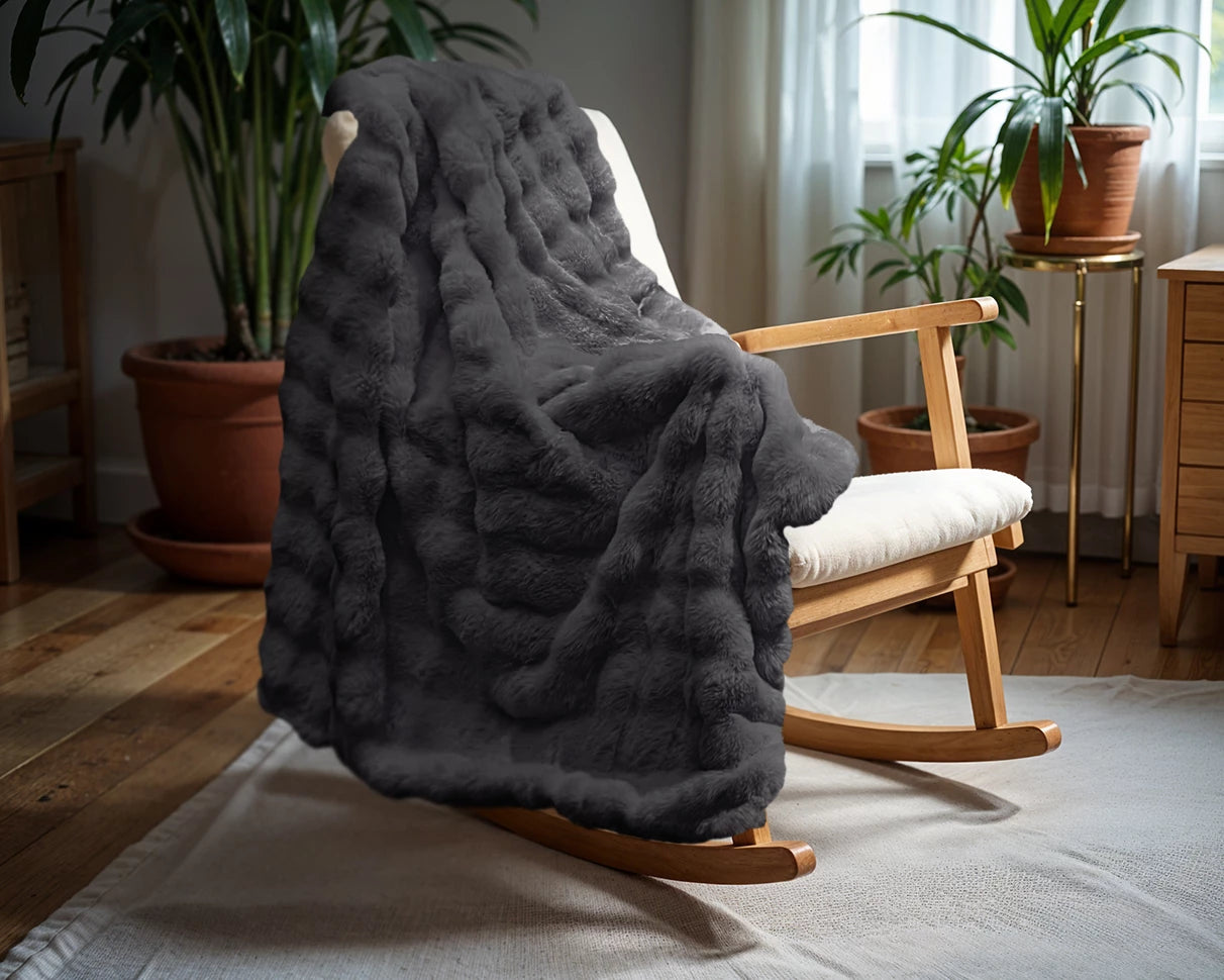 Plaid - Pom Rabbit Fur Anthrazit