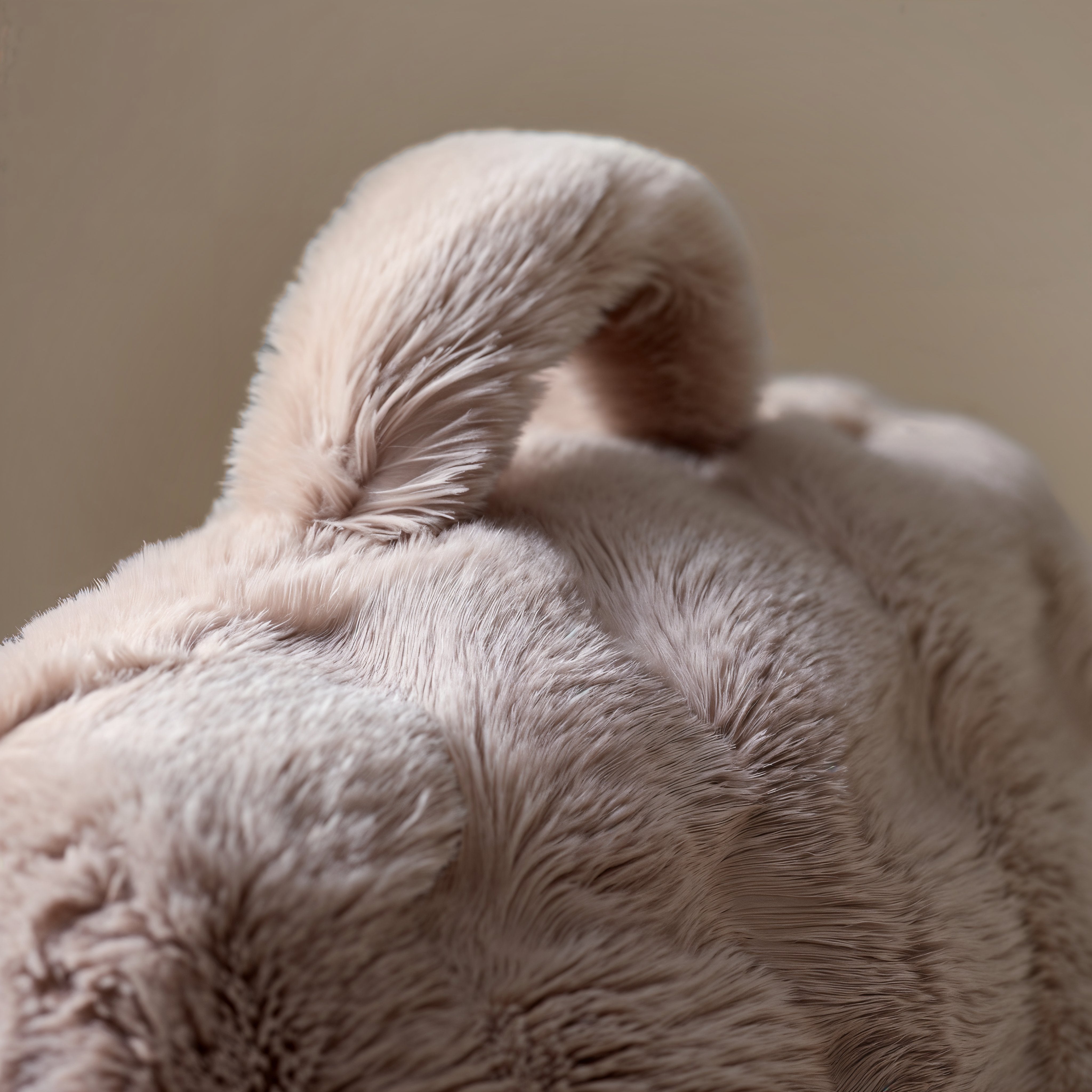 Rückenstützkissen mit Pompons – Taupe